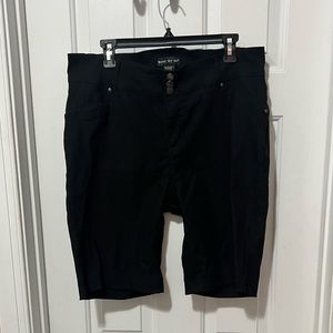 Body By Us - 2X Bermuda Shorts